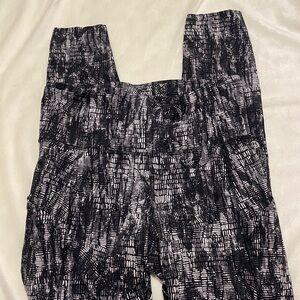 Lululemon Athletica Black and White  Leggings